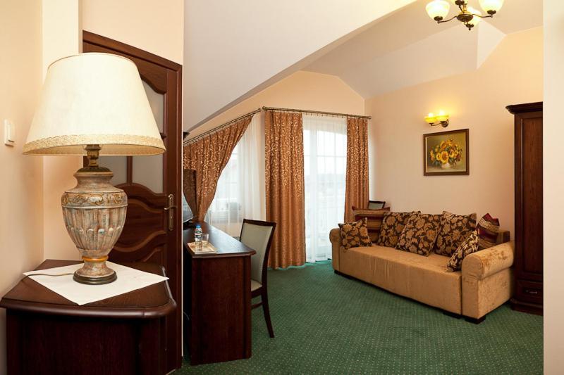 Zloty Dworek Motel Nieporęt Szoba fotó